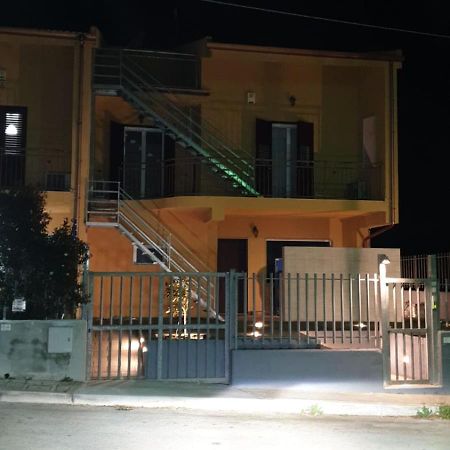 Ciuri Ciuri Villa Аугуста Екстериор снимка